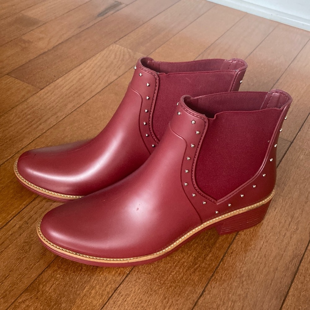 Bernardo Peyton Red Rain Bootie - 11
